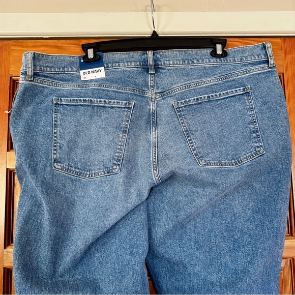 NWT Old Navy medium wash Boyfriend Jeans 22 - Picture 7 of 14